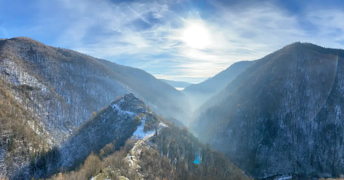 Kraljevski grad Bobovac, sjedište bosanskih vladara.