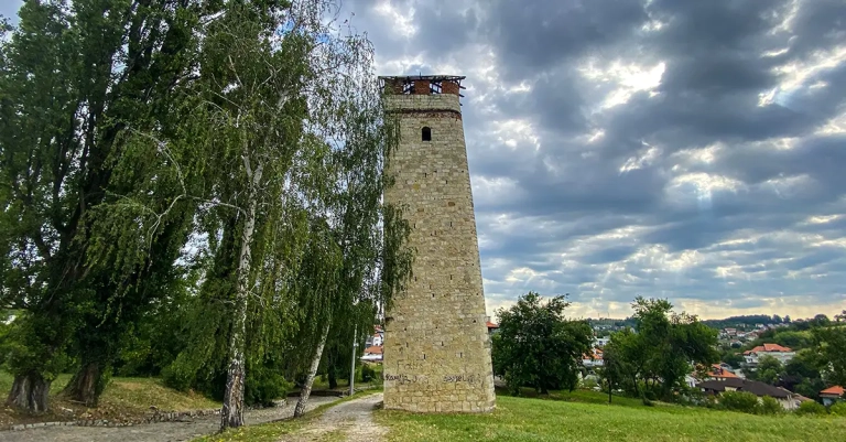 Gradačačka sahat-kula
